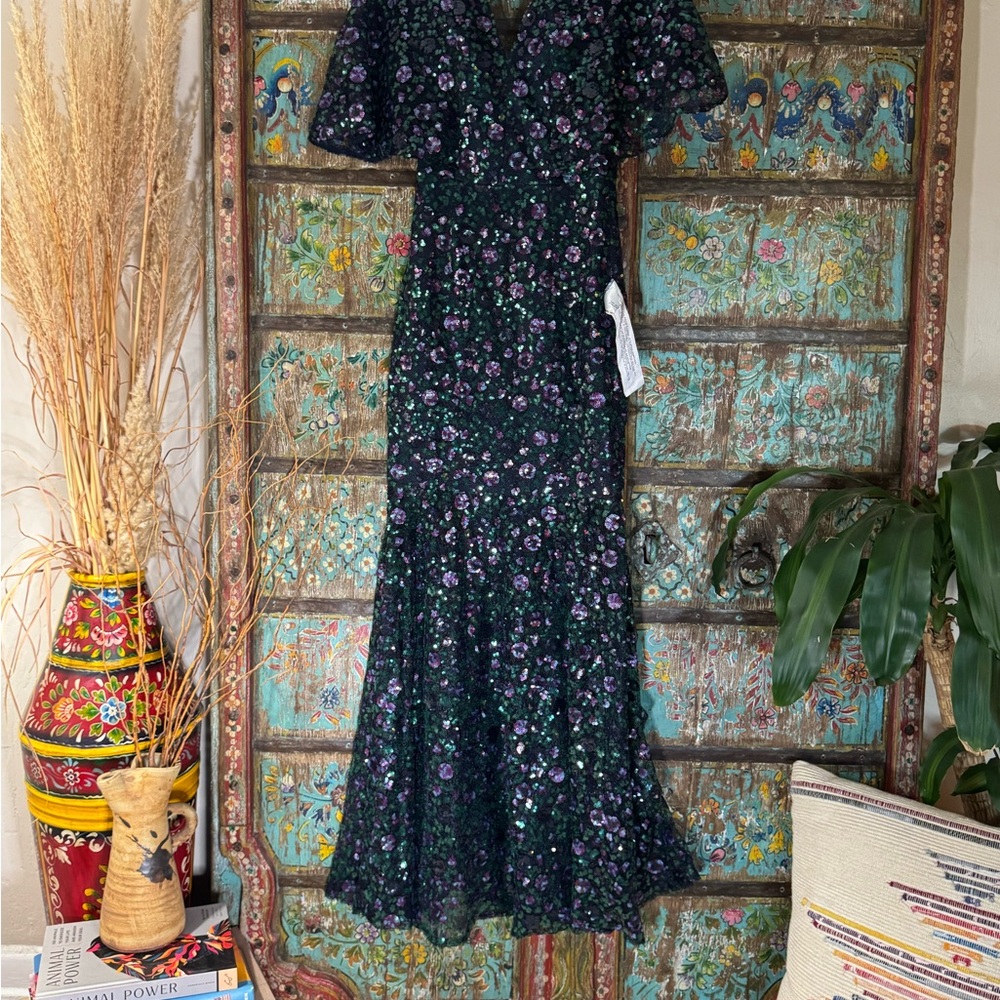 Dress the Population Sequins Wing Sleeve Dress